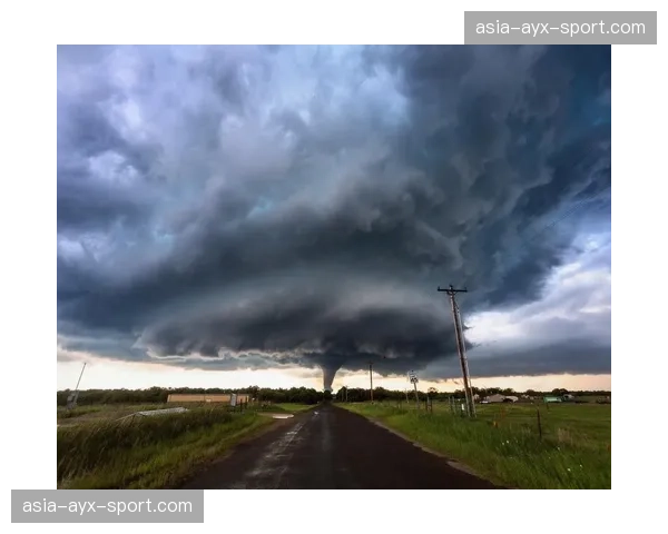 为应对极端天气，WTT计划为部分户外赛事增设可闭合顶棚